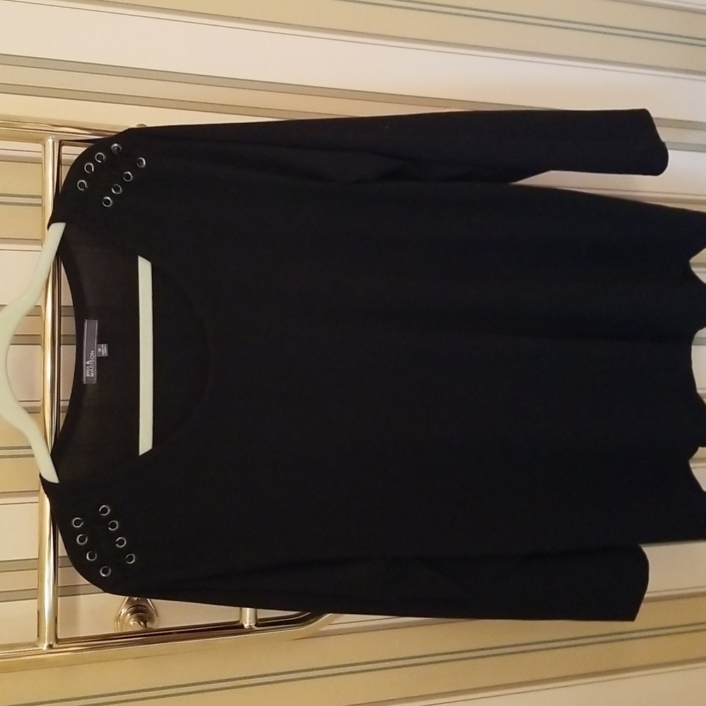 Long sleeved top